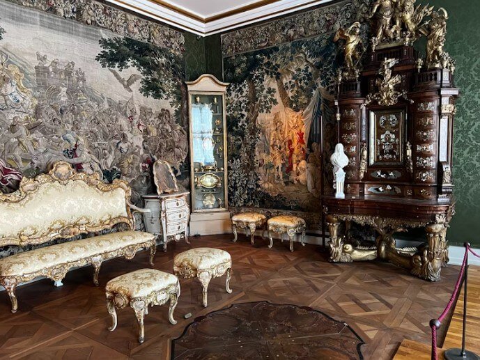 Antique estate buyers & liquidators Naples South Florida. Updated 2026